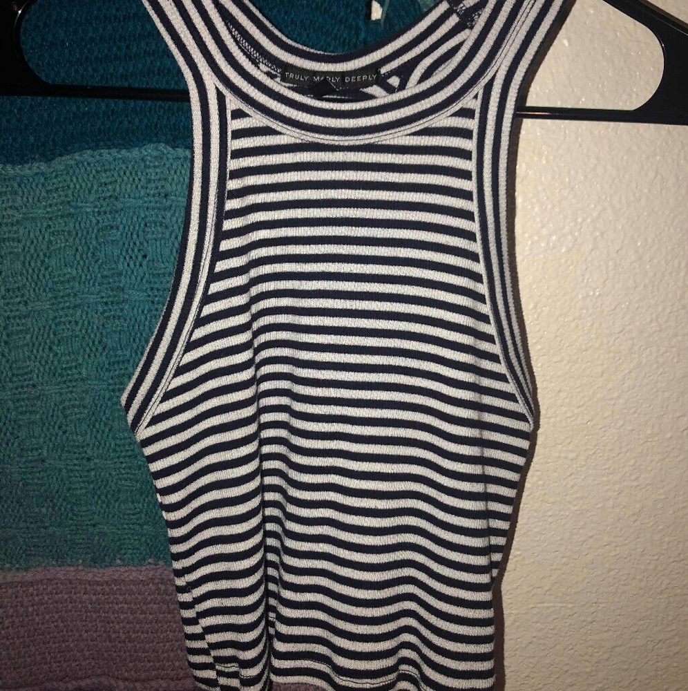 Dark blue and white striped crop top ✨